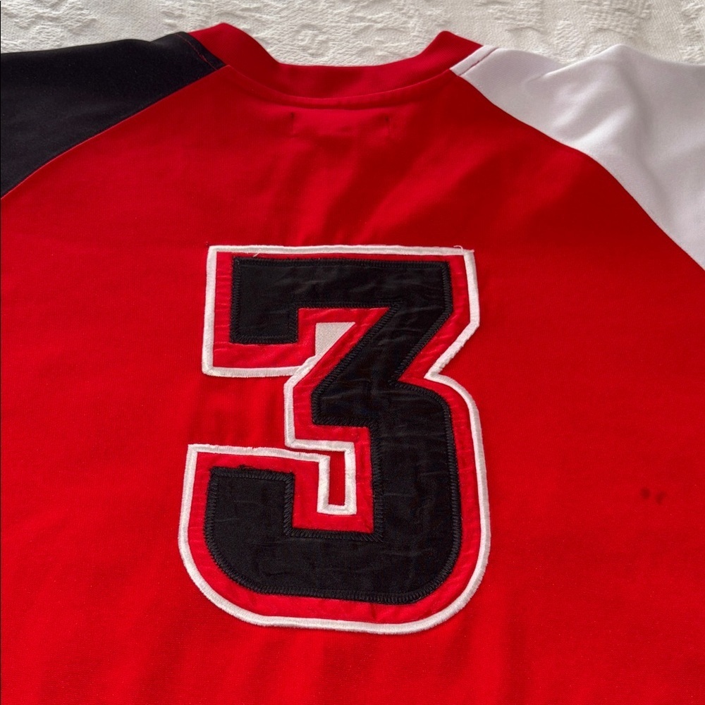 Vintage Gently loved Red Outkast 3 Jersey - Picture 10 of 13